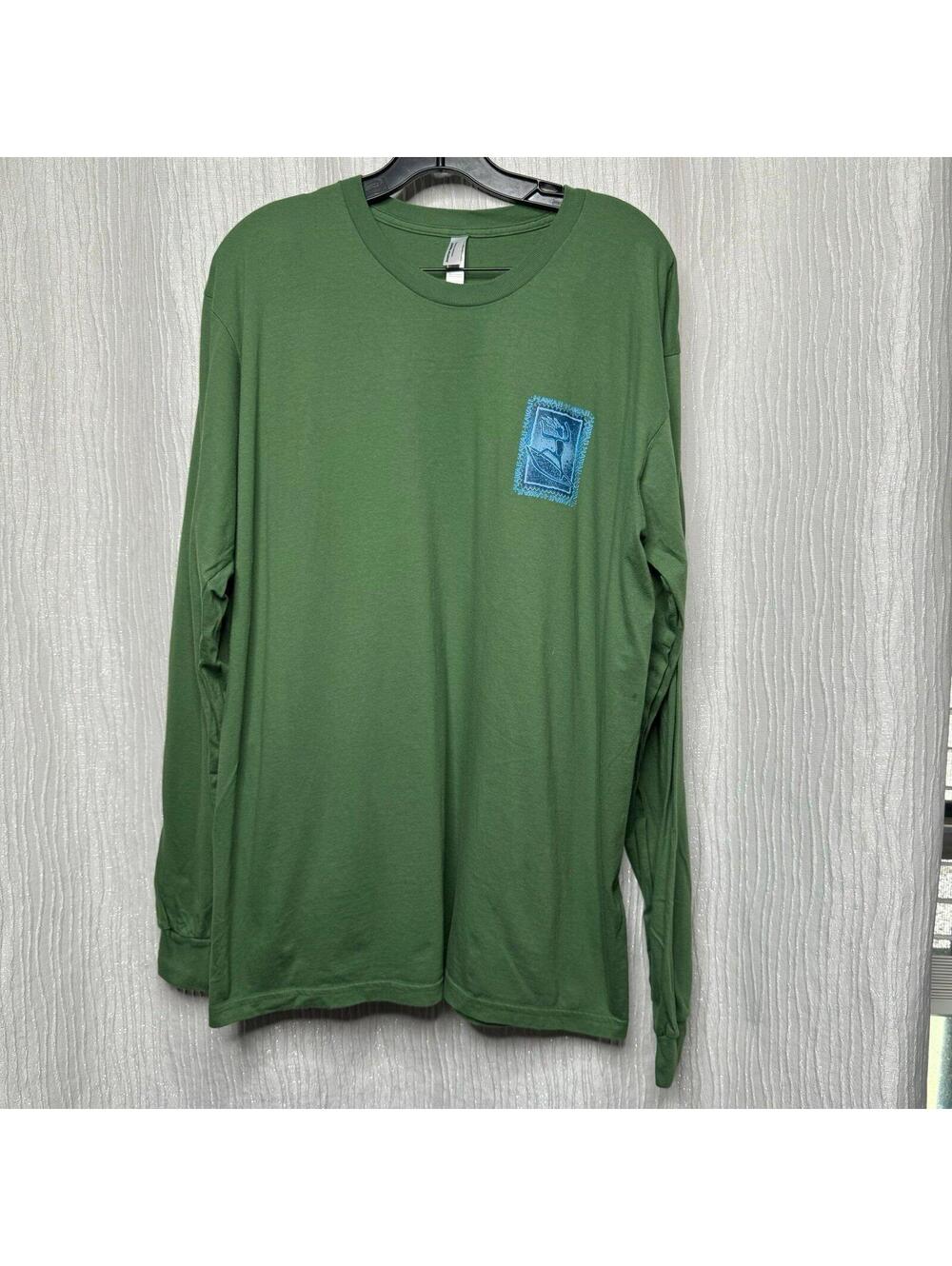 Long sleeve green Hawaii shirt